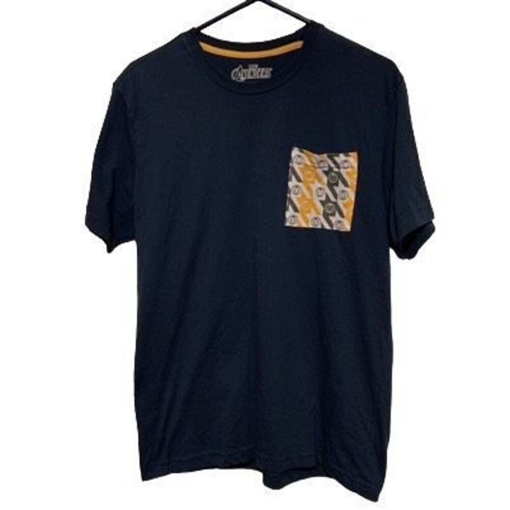 Marvel Avengers Pocket Tee Size Large T-Shirt